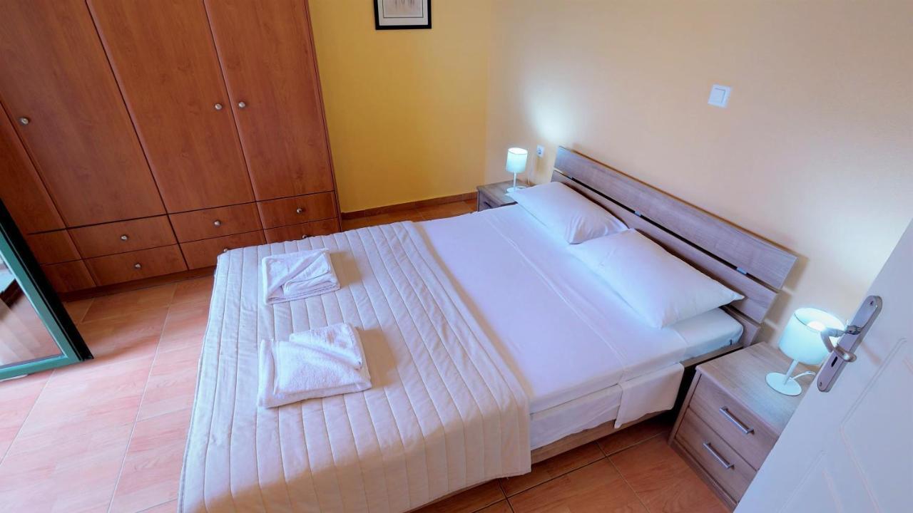 Asprouliánoi Villa Athina מראה חיצוני תמונה